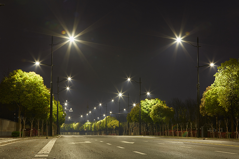 道路照明,探索,多功能综合灯杆,节能优势